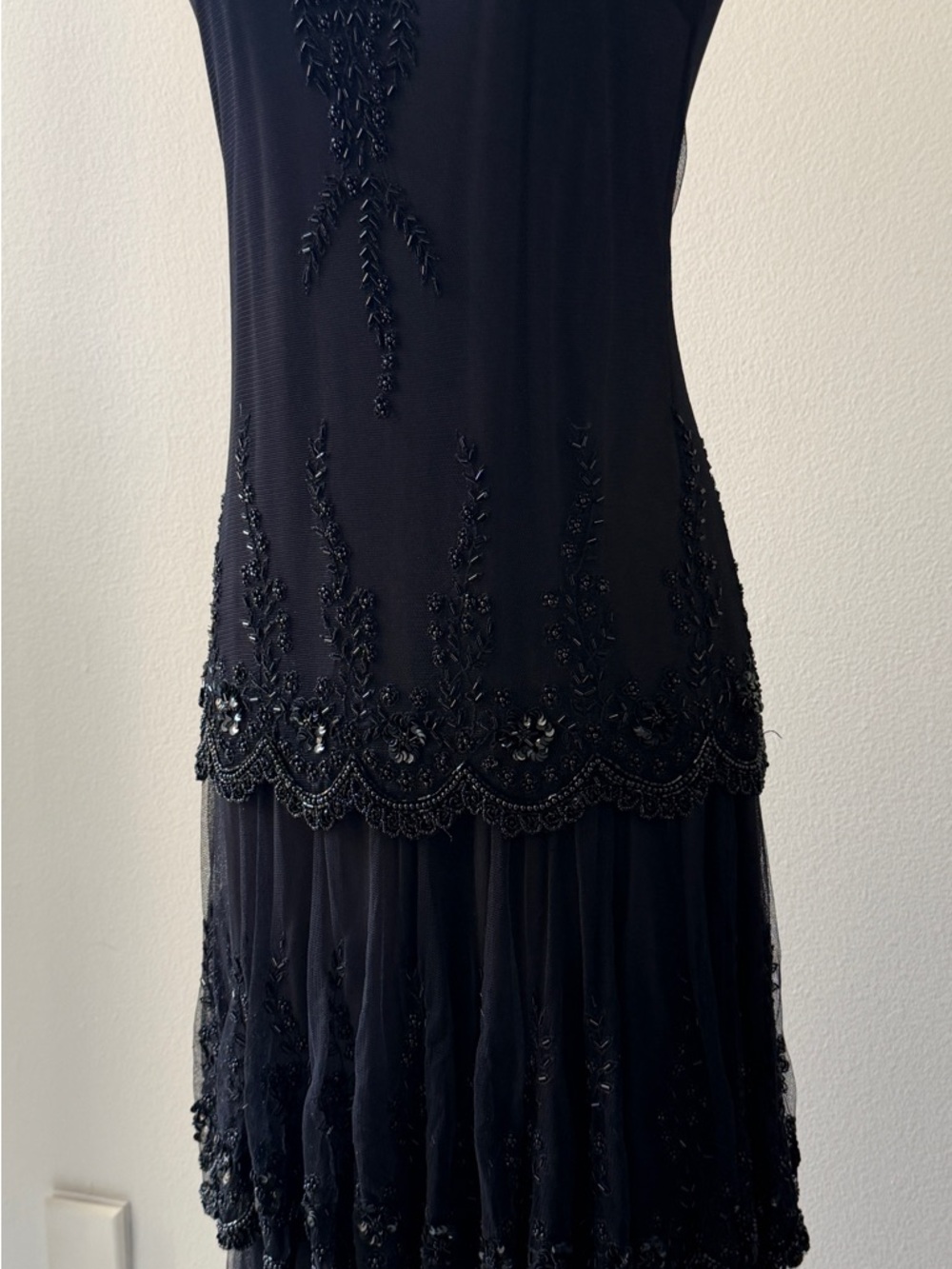 Vintage Elegant Black Beaded Sleeveless Dress - Picture 2 of 16